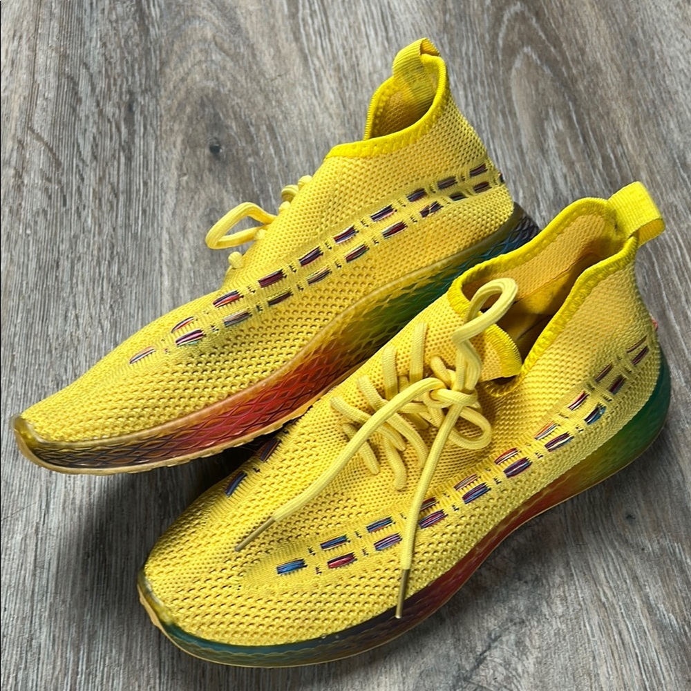 Wanted Vibrant Yellow Running Shoes/Sneakers Size 6
